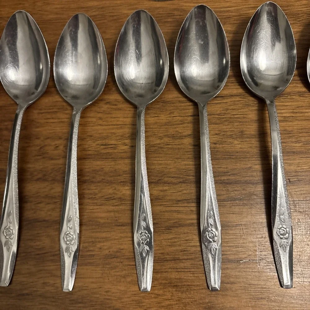 35 Pc. NASCO TEMPTATION Dinner Fork Spoon‎ Knife Stainless Korea Single Rose